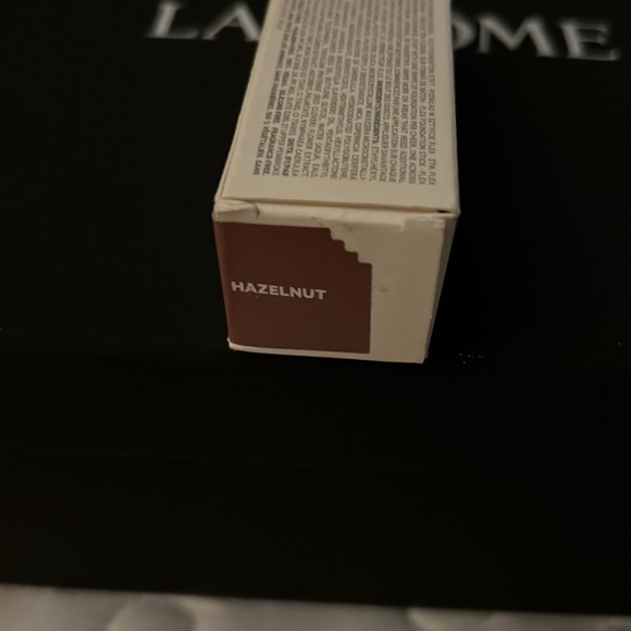 Milk make up flex foundation stick - Picture 2 of 3